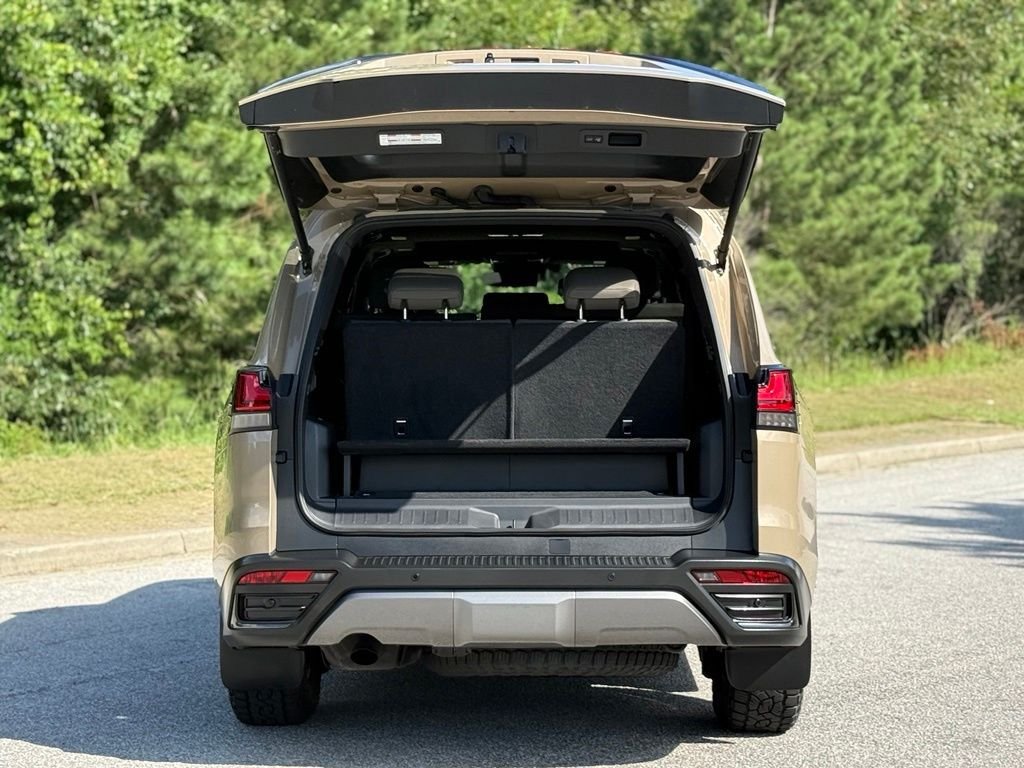 Certified 2025 Lexus LX 700h Overtrail AWD/4WD image 17