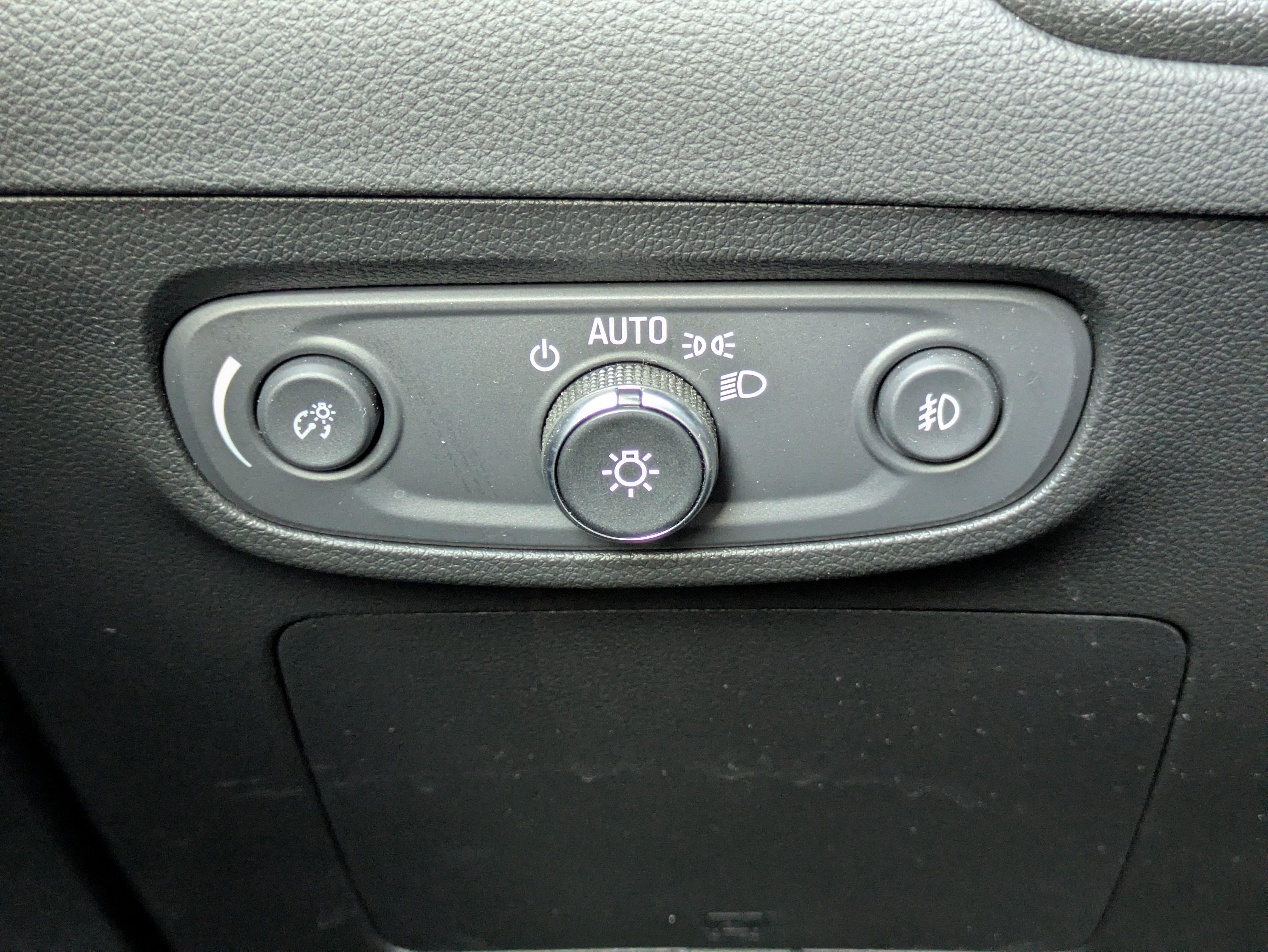 Used 2022 Buick Encore GX Essence w/ Advanced Technology Package image 15