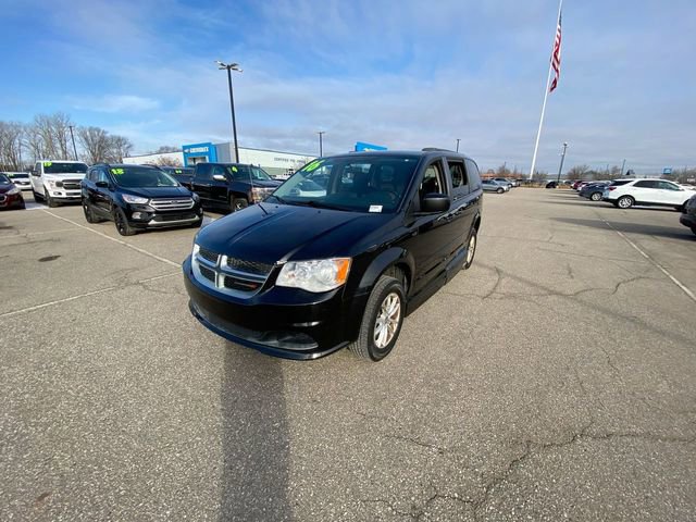 Used 2016 Dodge Grand Caravan SXT FWD image 20