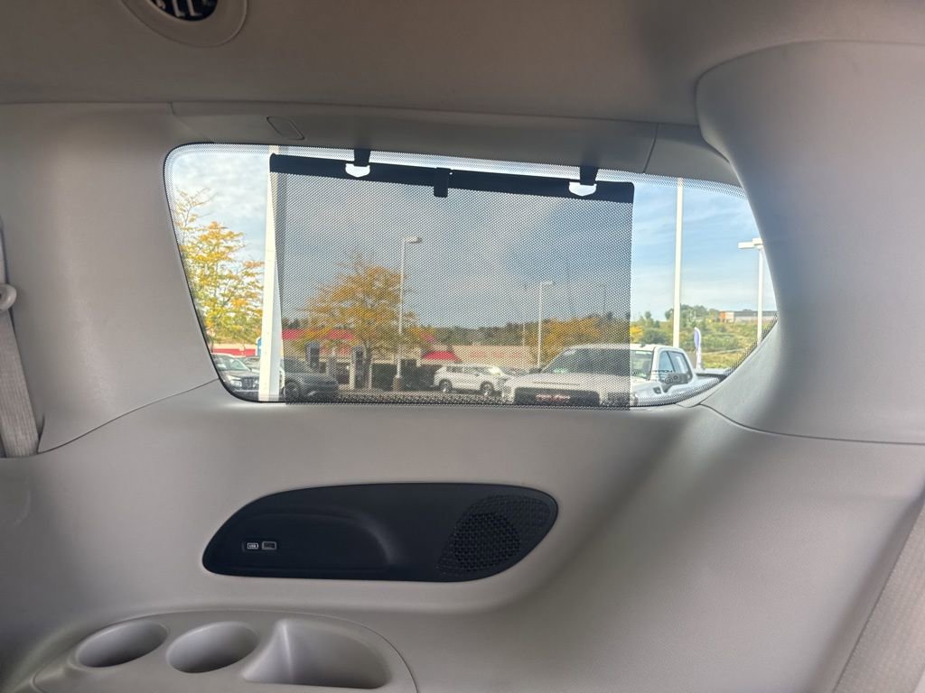 Used 2020 Chrysler Pacifica Touring-L Plus image 11