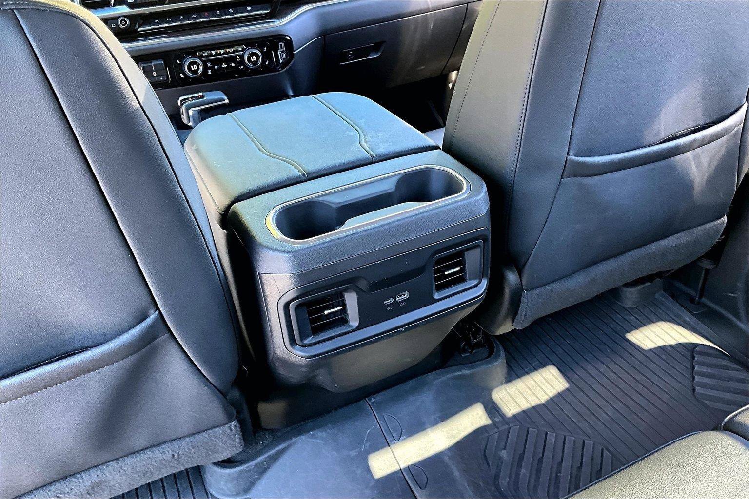 Used 2024 Chevrolet Silverado 1500 LT Trail Boss w/ Convenience Package II AWD/4WD image 34