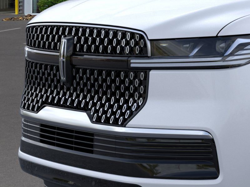 New 2025 Lincoln Navigator L Reserve AWD/4WD image 17