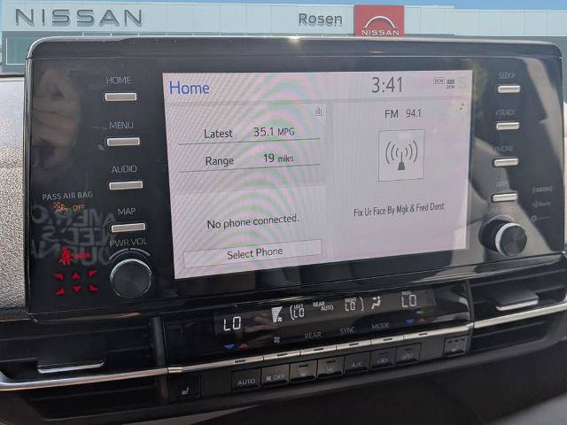 Used 2023 Toyota Sienna XLE FWD image 20