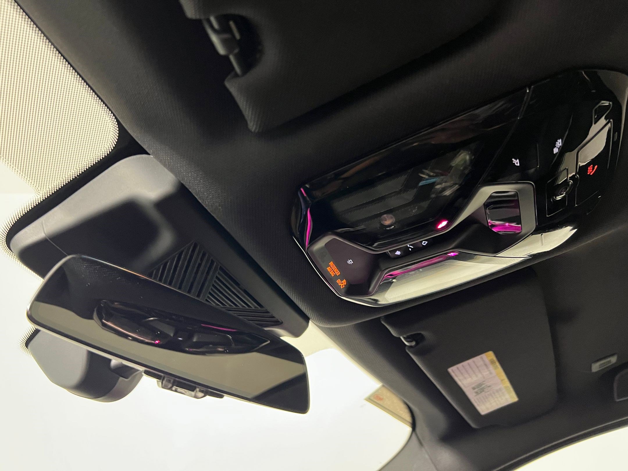 Used 2024 BMW 740i xDrive image 19