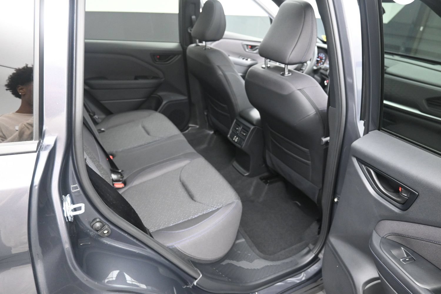 Certified 2025 Subaru Forester Premium AWD/4WD image 39