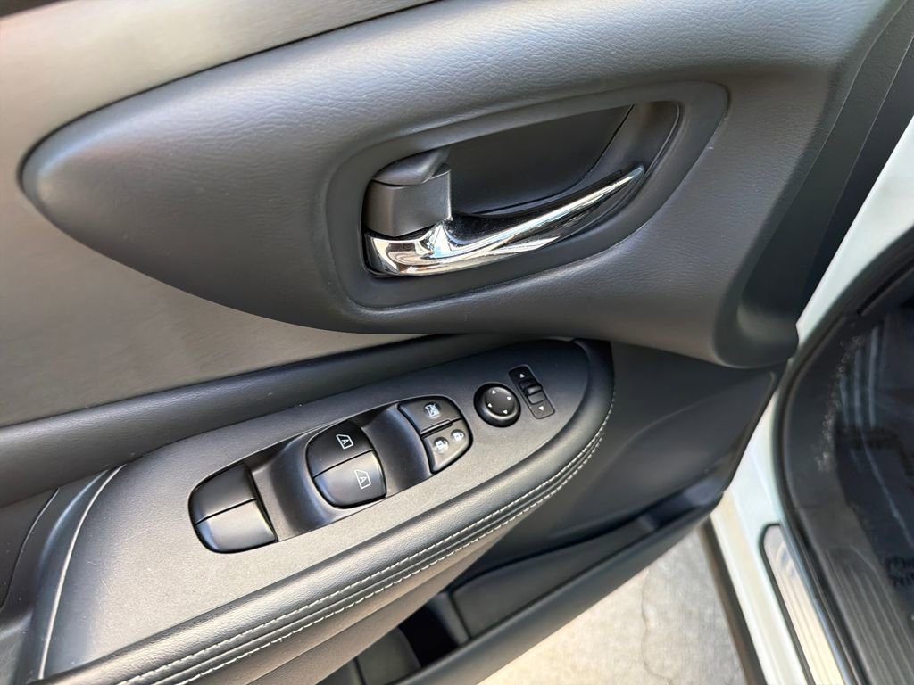 Used 2019 Nissan Murano SV w/ Premium Package image 20