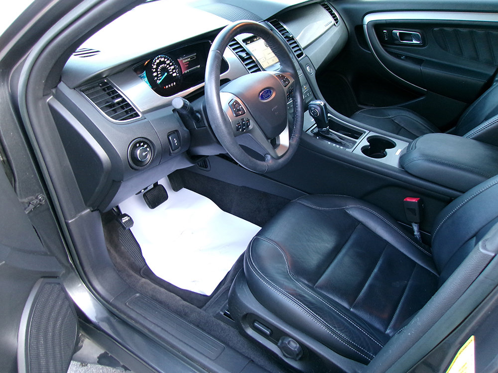 Used 2018 Ford Taurus SEL w/ Equipment Group 201A image 23