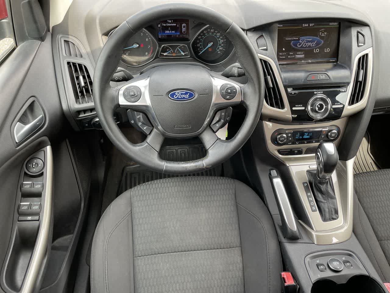 Used 2012 Ford Focus SEL FWD image 11