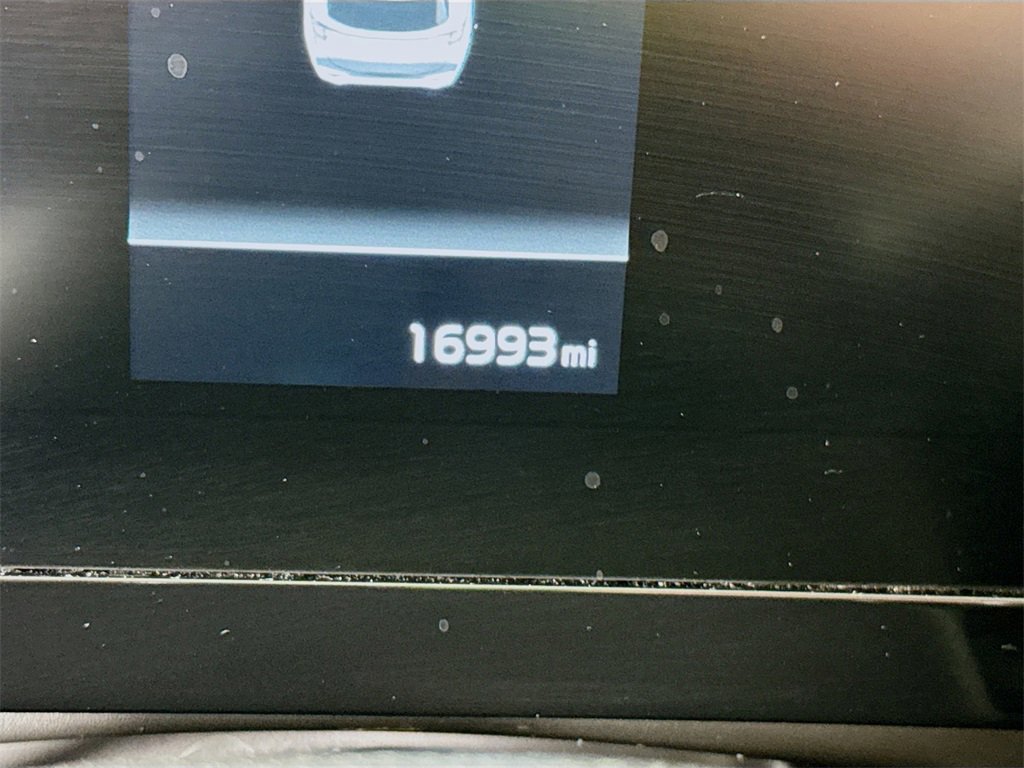 Used 2023 Kia Sportage LX image 4