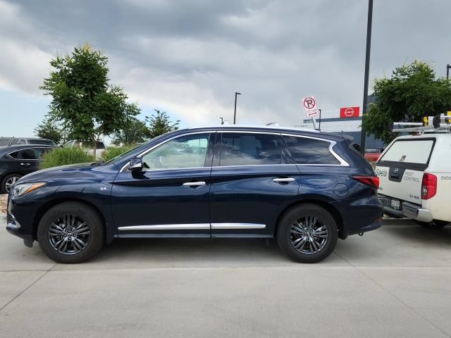 Used 2018 INFINITI QX60 Luxe w/ Premium Plus Package AWD/4WD image 2