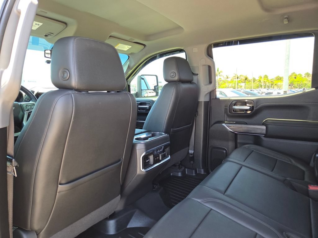 Used 2020 Chevrolet Silverado 1500 LTZ w/ LTZ Plus Package RWD image 23