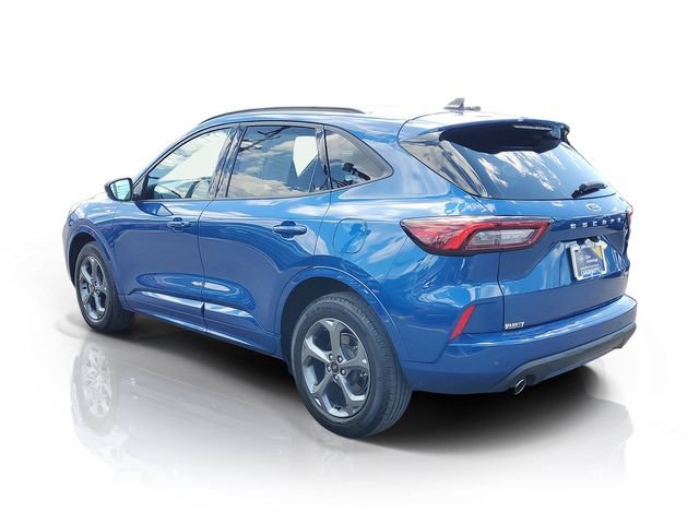 Certified 2023 Ford Escape ST-Line w/ Tech Pack #1 AWD/4WD image 3