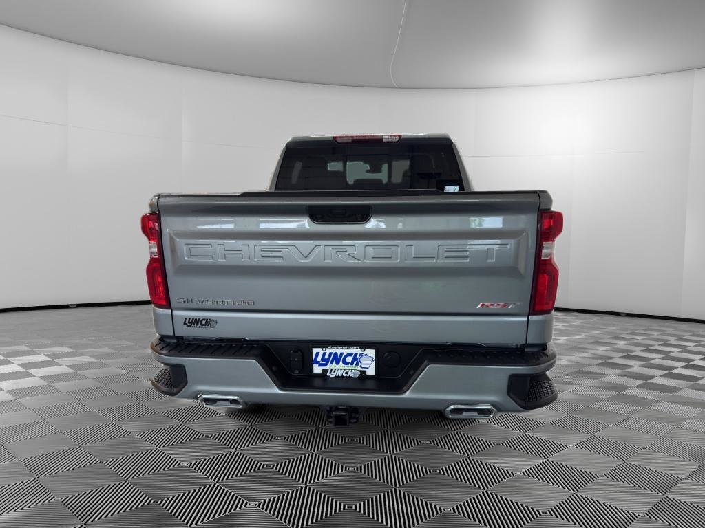 Used 2025 Chevrolet Silverado 1500 RST w/ Convenience Package II AWD/4WD image 4
