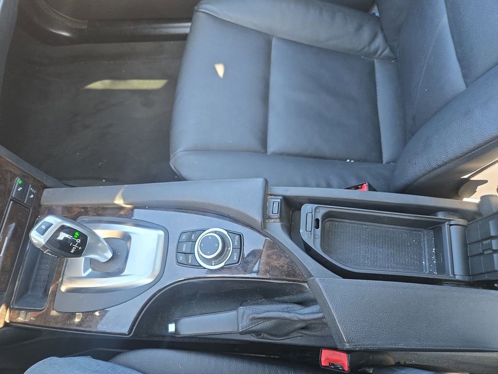 Used 2010 BMW 535i xDrive Sedan image 26