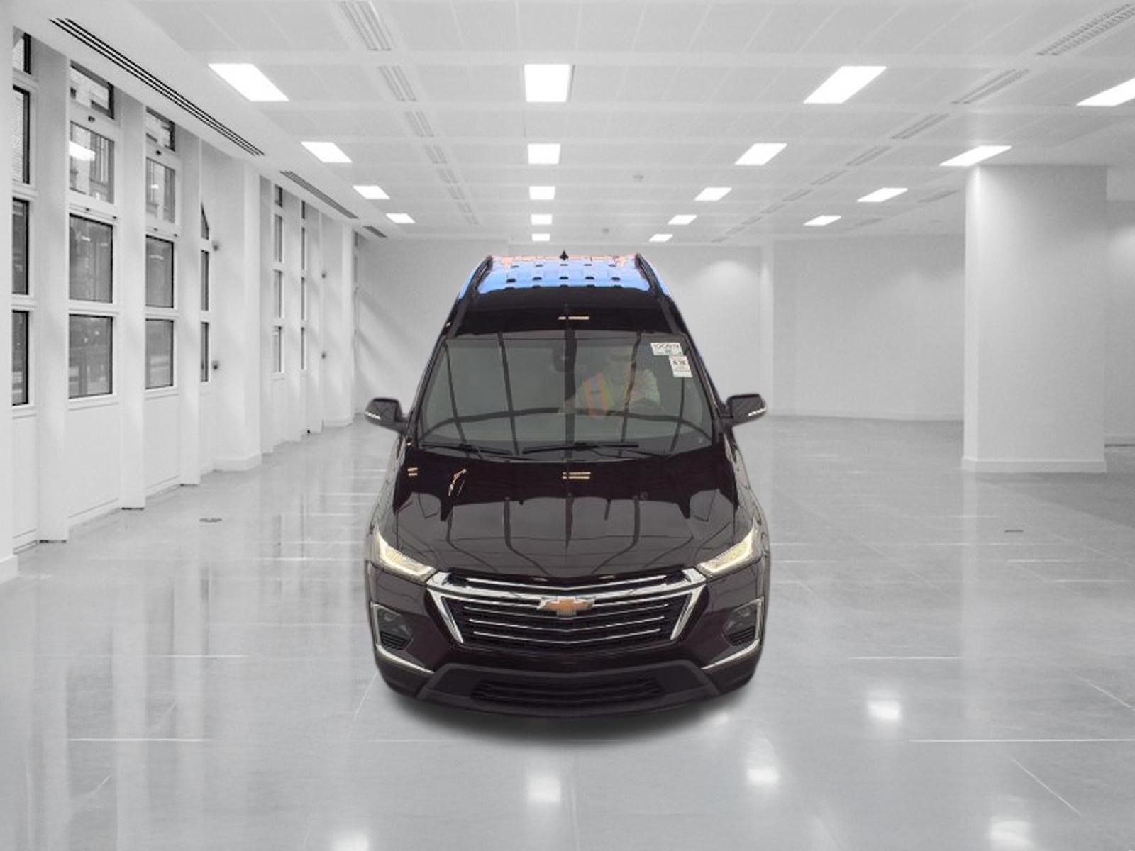 Used 2023 Chevrolet Traverse LT FWD image 3