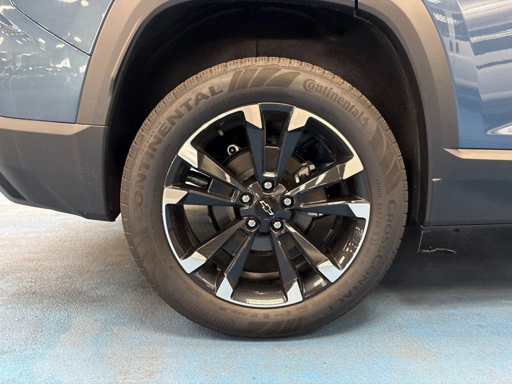 New 2026 Chevrolet Equinox RS w/ Convenience Package III FWD image 5