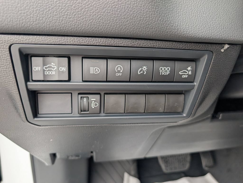 New 2026 Toyota Tundra Limited AWD/4WD image 24