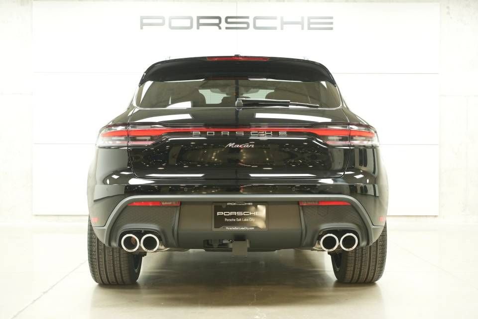 New 2026 Porsche Macan AWD/4WD image 12