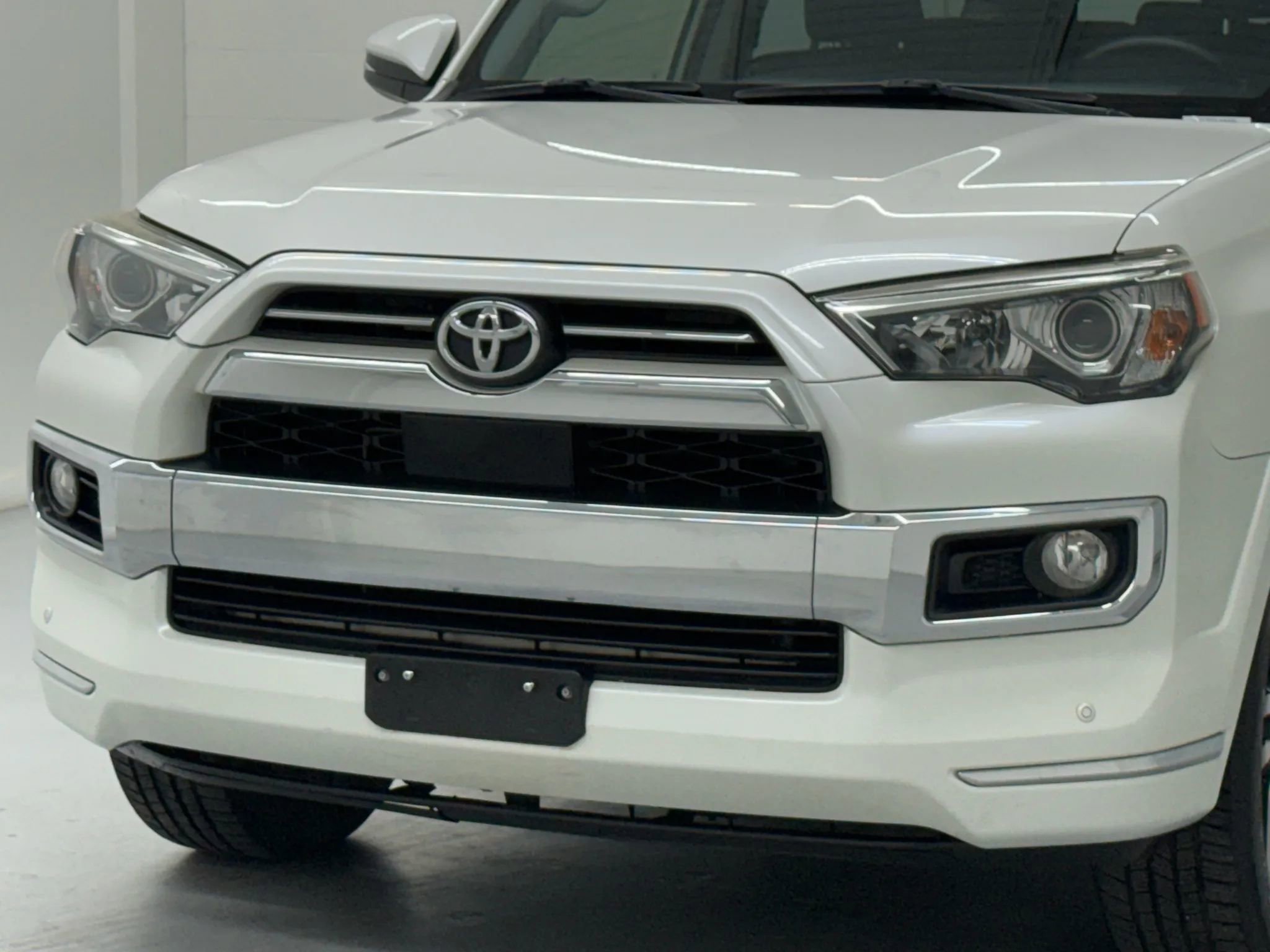 Used 2020 Toyota 4Runner Limited image 44