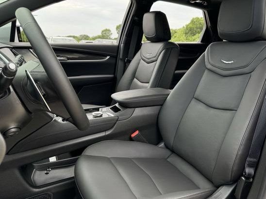 New 2026 Cadillac XT5 Sportv w/ LPO, Floor Liner Package AWD/4WD image 22