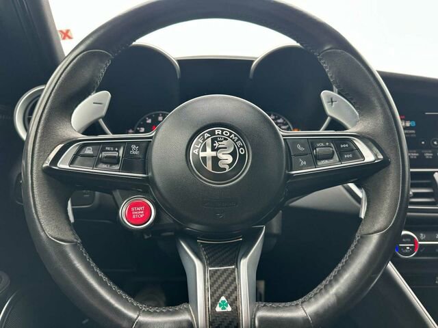 Used 2022 Alfa Romeo Giulia Quadrifoglio RWD image 26