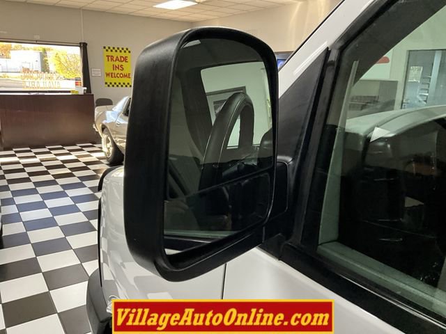 Used 2015 GMC Savana 2500 RWD image 11