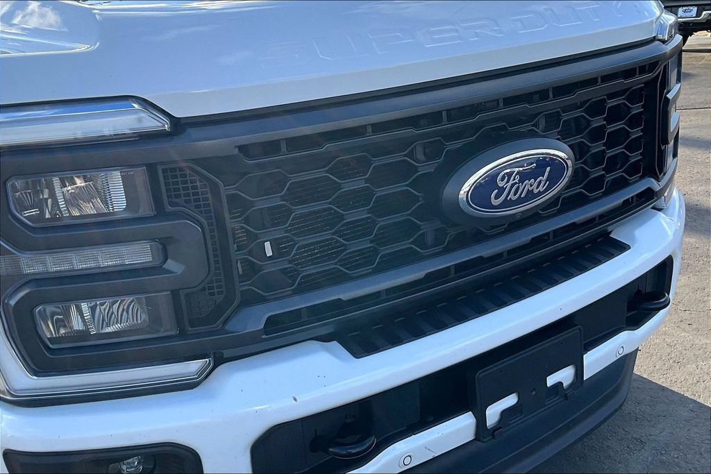 Used 2023 Ford F250 Lariat w/ Lariat Ultimate Package AWD/4WD image 38
