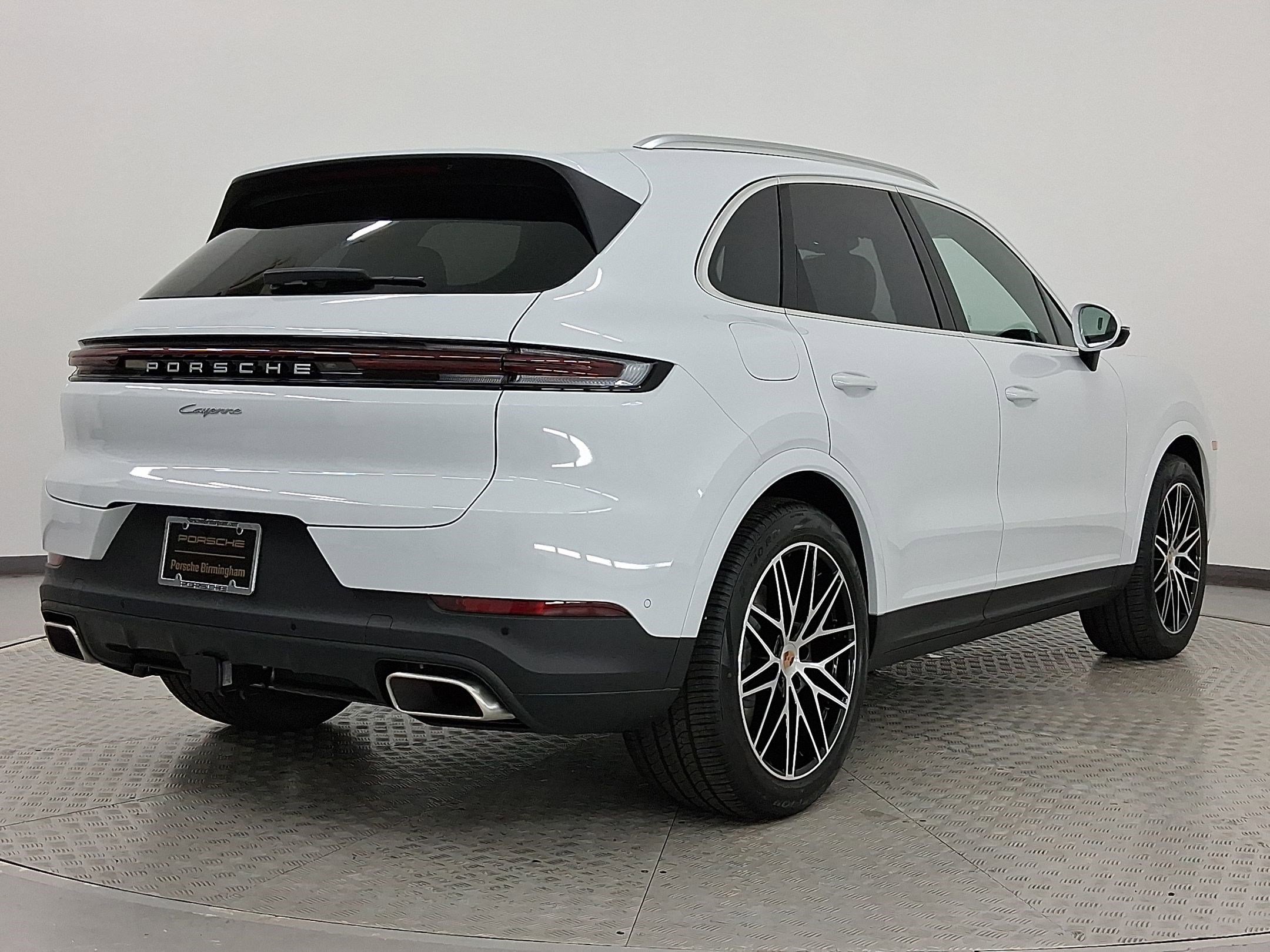 New 2026 Porsche Cayenne AWD/4WD image 7