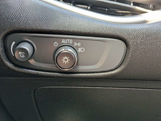 Used 2024 Chevrolet Malibu LT FWD image 29