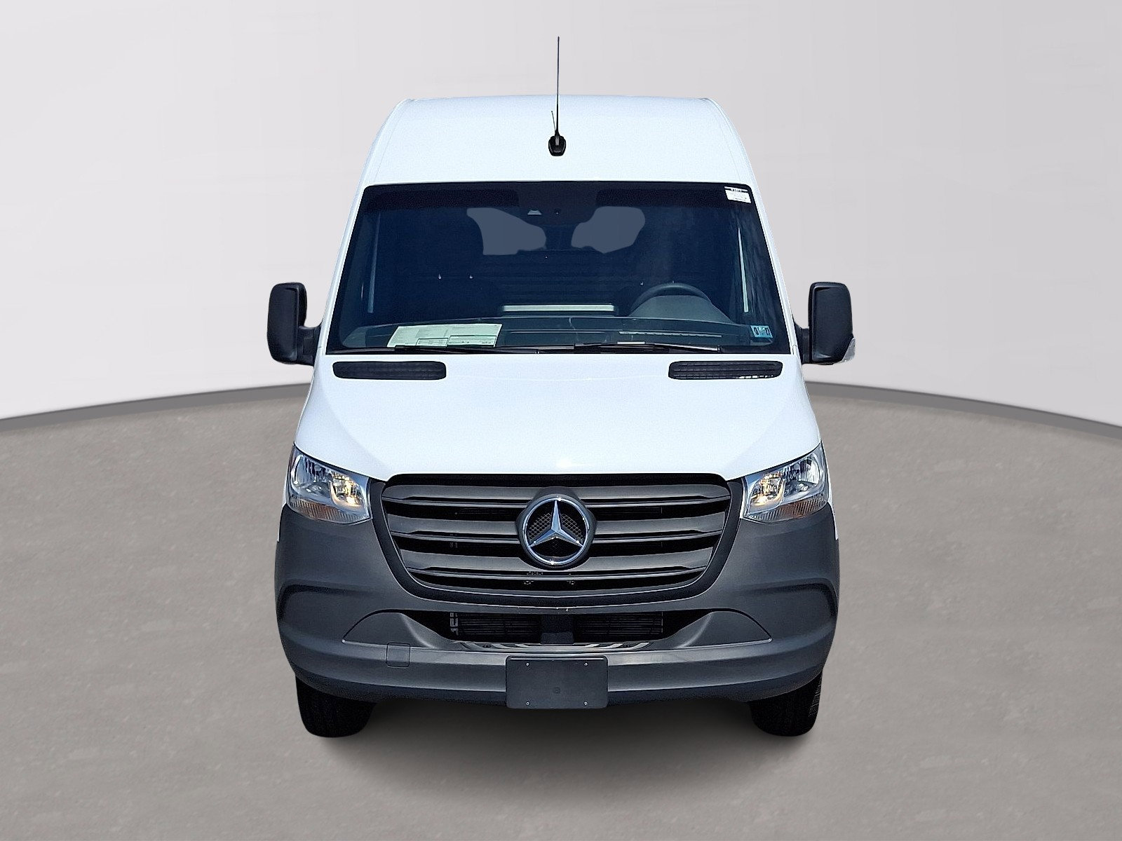 Used 2024 Mercedes-Benz Sprinter 3500 image 2