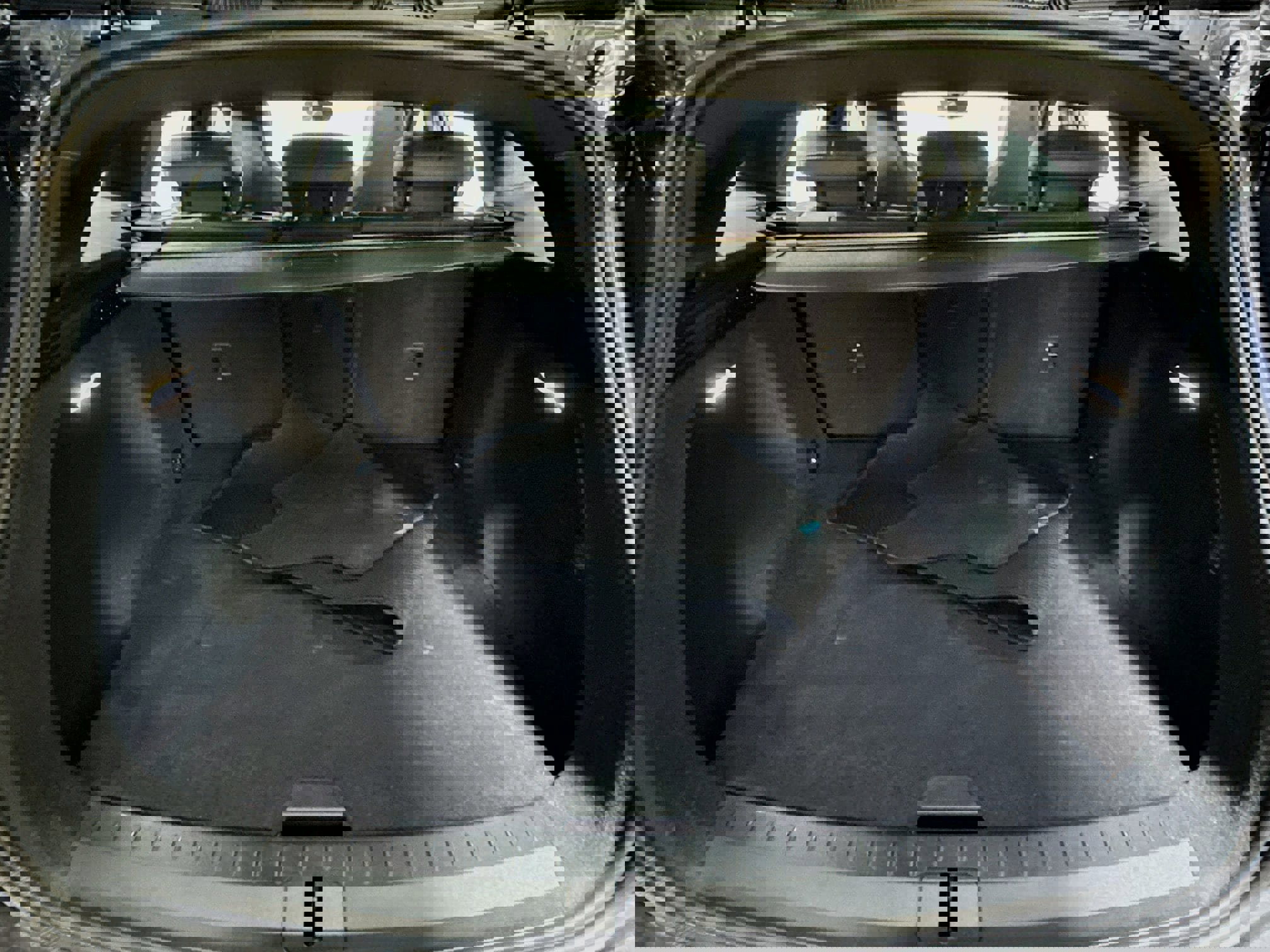 Used 2023 Fisker Ocean One image 26