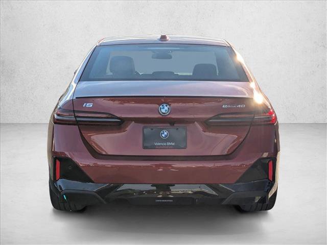 Used 2026 BMW i5 eDrive40 w/ M Sport Package image 8