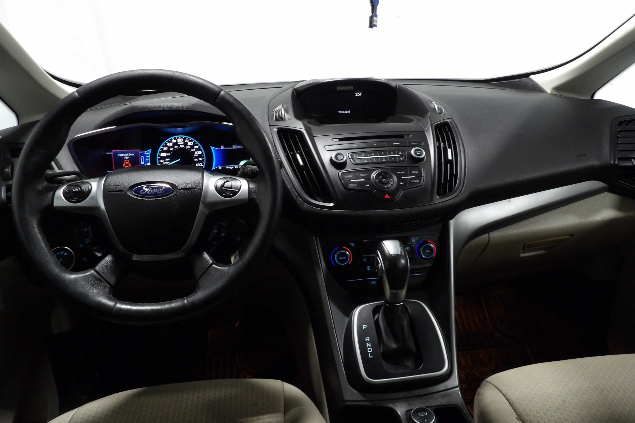 Used 2017 Ford C-MAX Energi SE FWD image 11