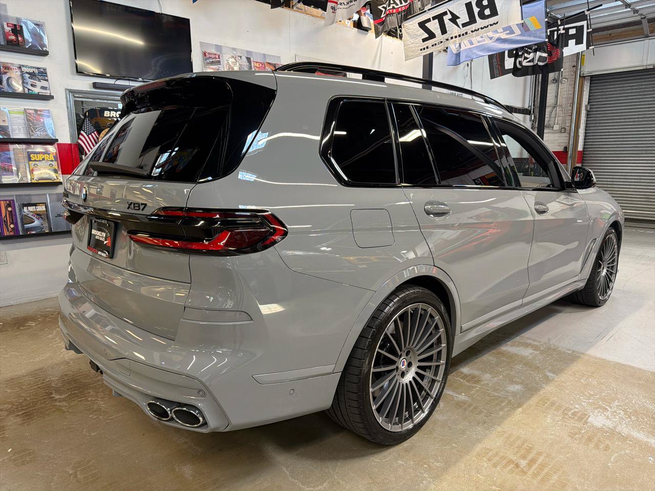 Used 2023 BMW ALPINA XB7 AWD/4WD image 5