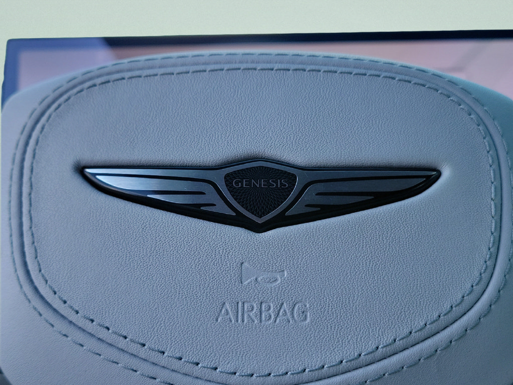 Used 2026 Genesis Electrified GV70 AWD/4WD image 22