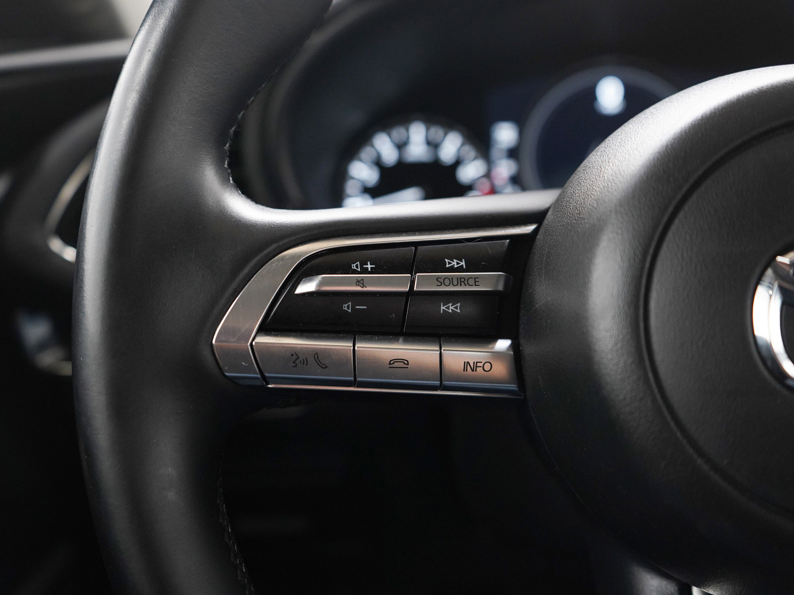 Used 2019 MAZDA MAZDA3 Sedan FWD image 24