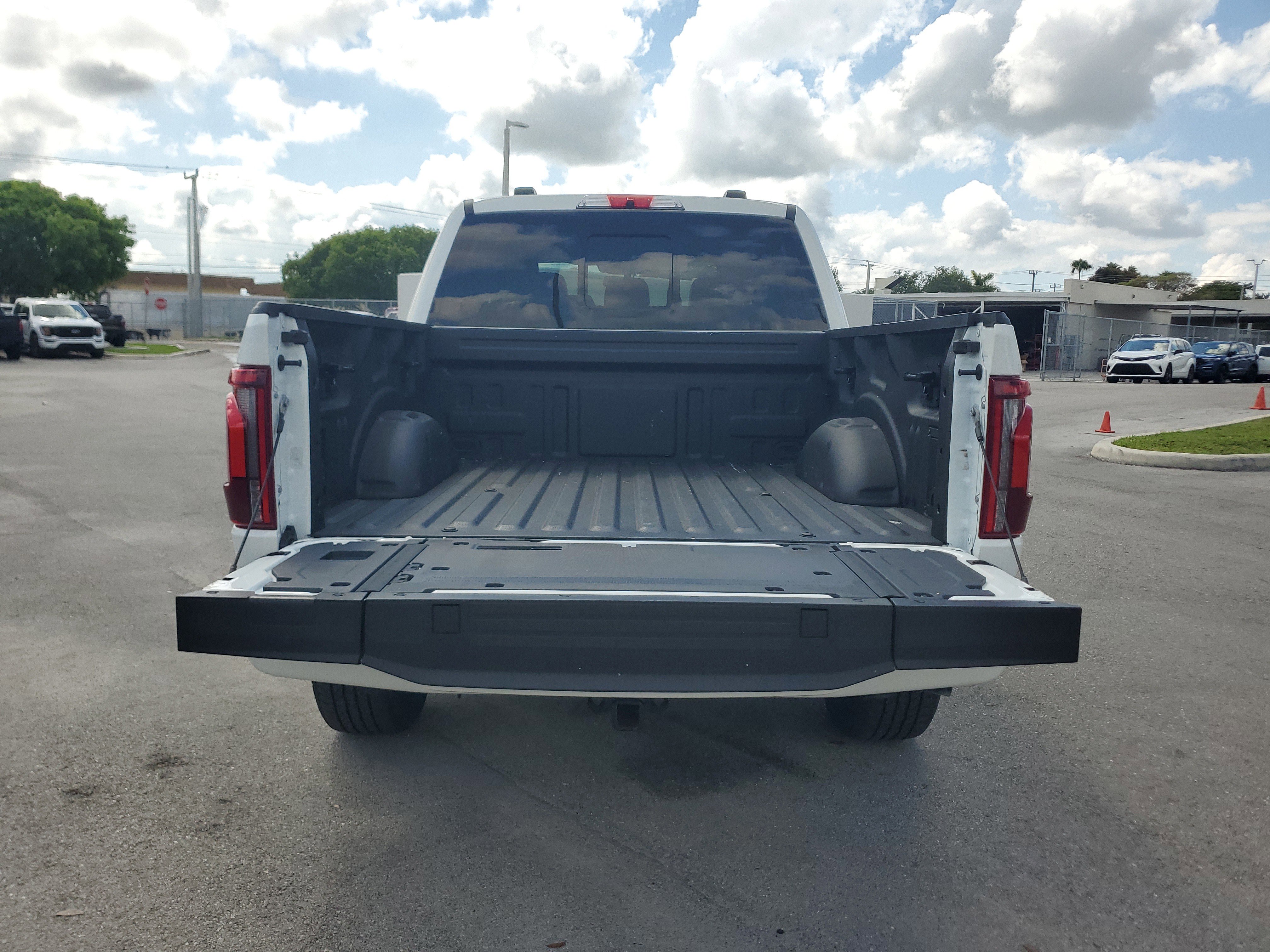 Used 2024 Ford F150 Platinum w/ Equipment Group 702A High AWD/4WD image 30