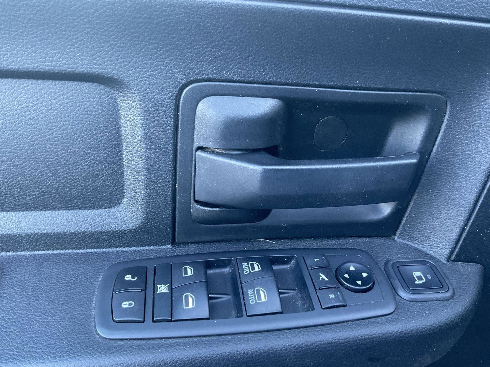 Used 2020 RAM 3500 Tradesman w/ Towing Technology Group image 8