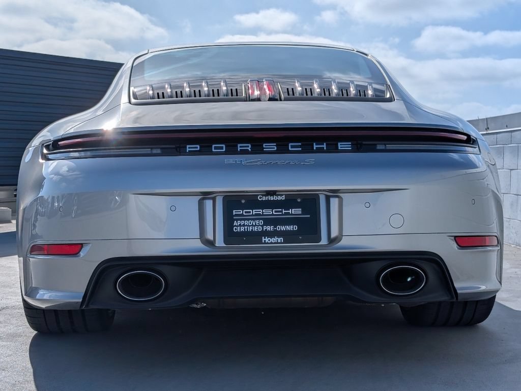 Used 2025 Porsche 911 Carrera S RWD image 11