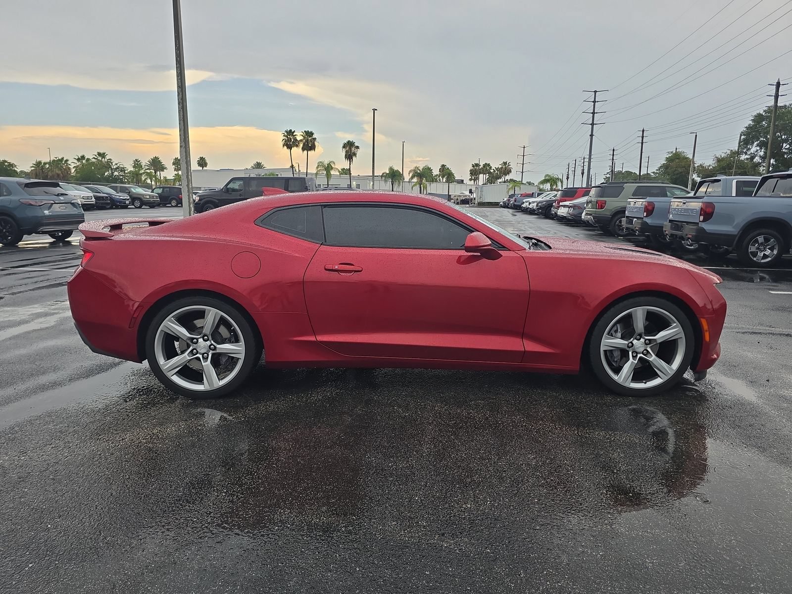 Used 2018 Chevrolet Camaro SS RWD image 3