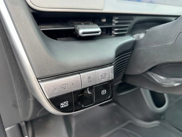 Used 2024 Hyundai Ioniq 5 SEL AWD/4WD image 18