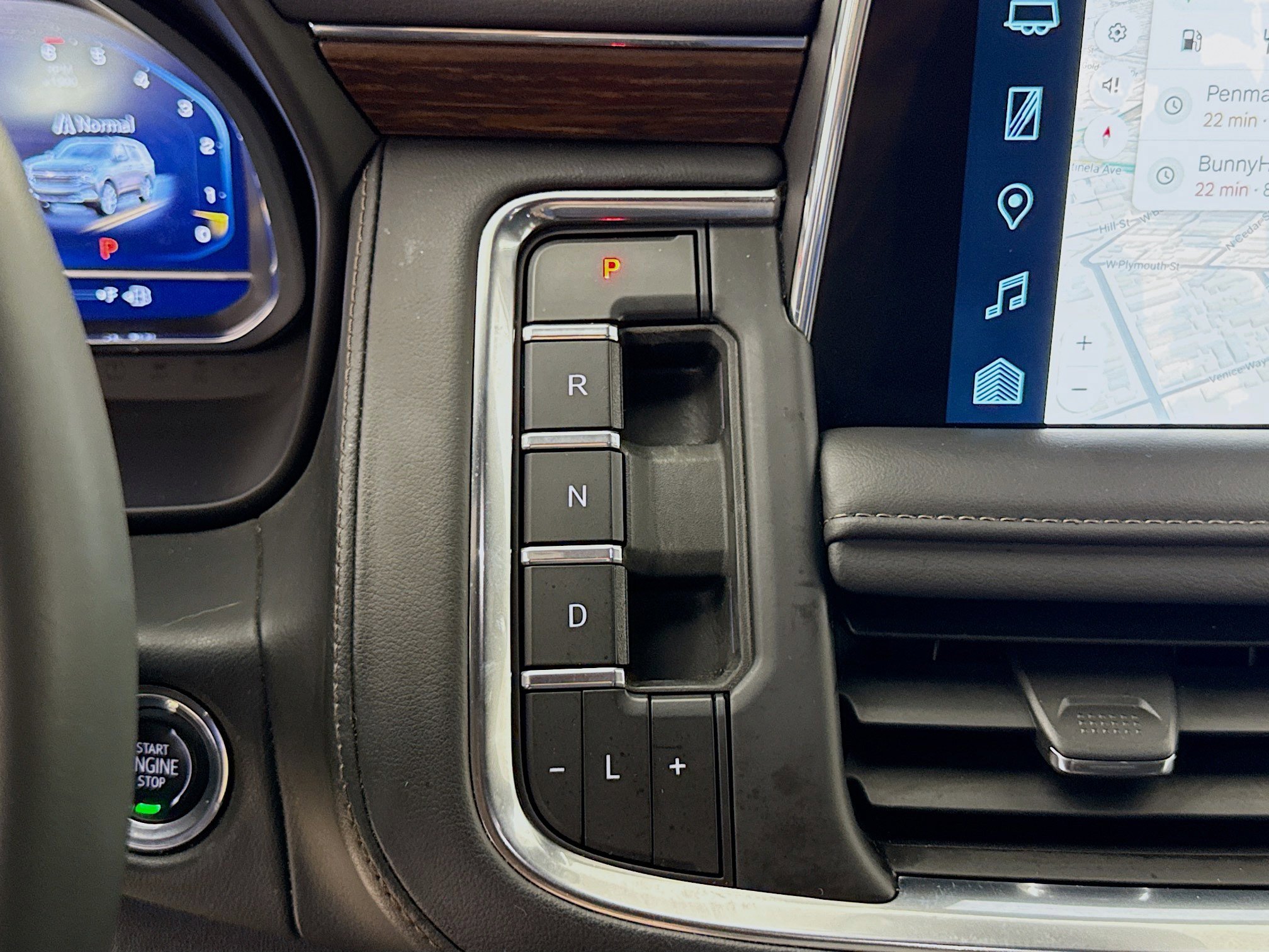 Used 2023 Chevrolet Tahoe High Country image 17