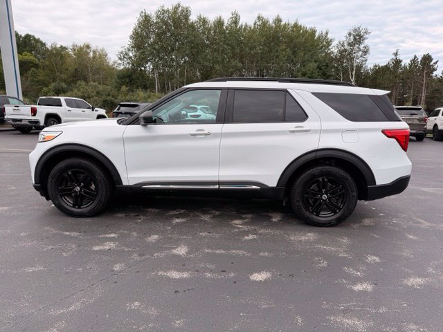 Used 2022 Ford Explorer XLT AWD/4WD image 9