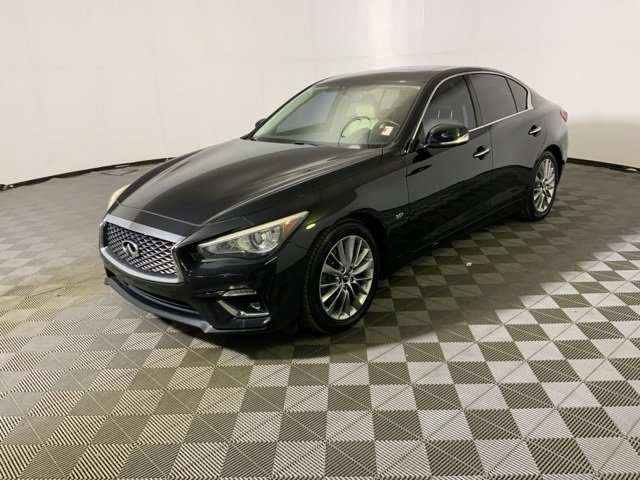 Used 2019 INFINITI Q50 Luxe w/ Essential Package (3.0T Luxe) image 3