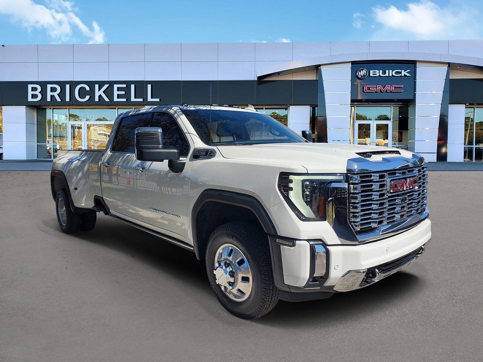 Used 2024 GMC Sierra 3500 Denali w/ Denali Reserve Package video 2