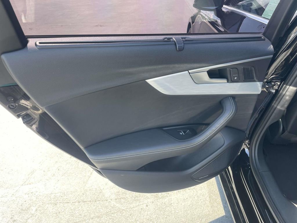 Used 2018 Audi S4 Premium Plus image 21