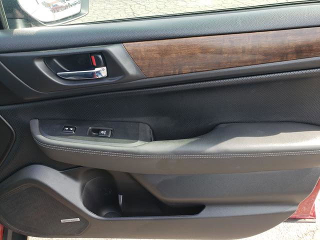 Used 2017 Subaru Outback 3.6R Limited image 18