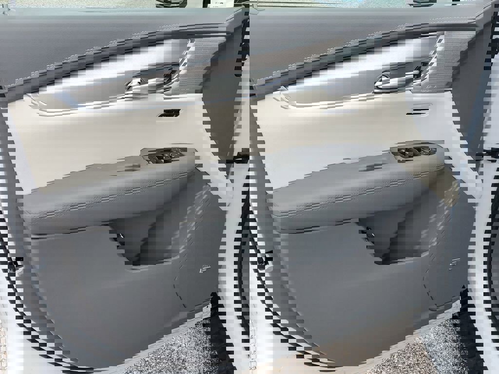 Certified 2023 Cadillac XT5 Premium Luxury AWD/4WD image 18