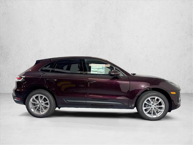 Used 2026 Porsche Macan AWD/4WD image 8