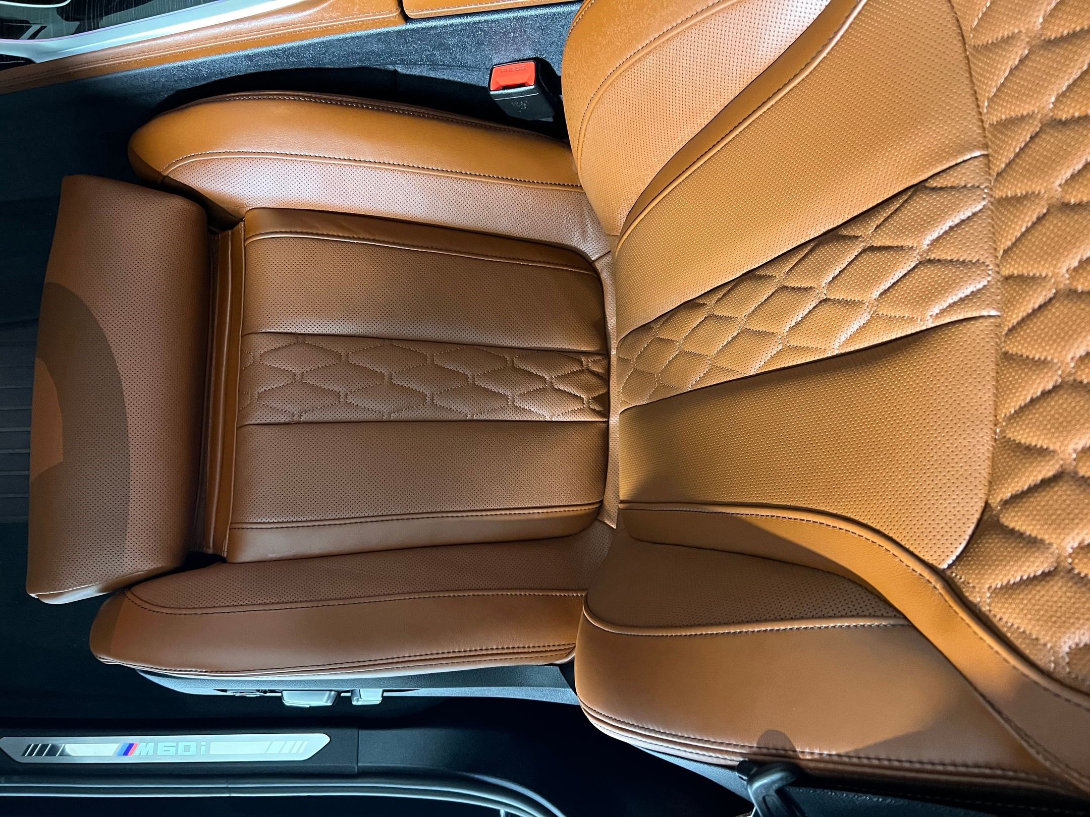 New 2026 BMW X7 M60i image 28